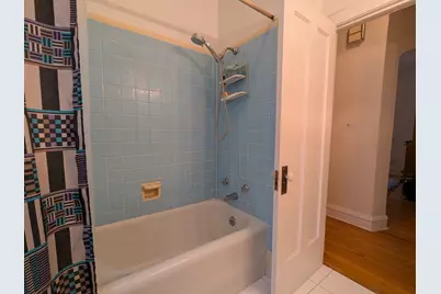 6734 N Campbell Avenue, Chicago, IL 60645 - Photo 20