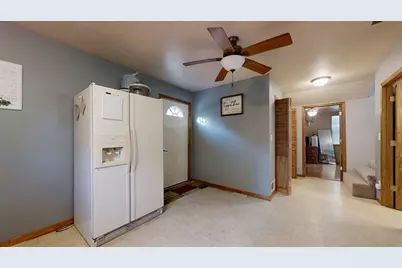 352 S Vermillion Street, Paxton, IL 60957 - Photo 10