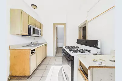 8709 S Escanaba Avenue, Chicago, IL 60617 - Photo 10