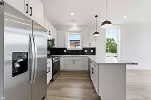 3900 S Lake Park Ave, Chicago, IL 60653 - Photo 12