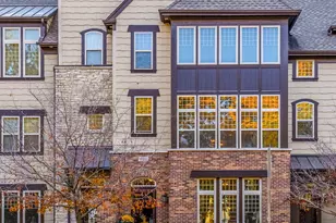 616 Parkside Ct, Libertyville, IL 60048 - Photo 2