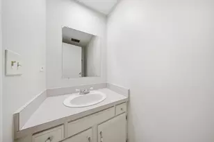 291 Gregory St, Aurora, IL 60504 - Photo 20