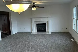 1713 W Bob O Link Dr, Pontiac, IL 61764 - Photo 2