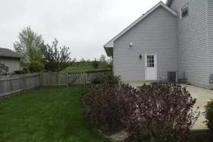 1713 W Bob O Link Dr, Pontiac, IL 61764 - Photo 16