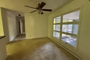 4213 Ravine Dr, Crystal Lake, IL 60012 - Photo 4