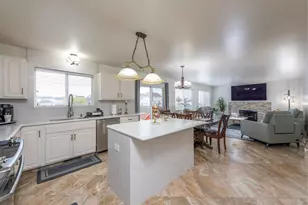 4109 Sarah Dr, Zion, IL 60099 - Photo 8