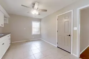 3112 Oak Ave, Mattoon, IL 61938 - Photo 8