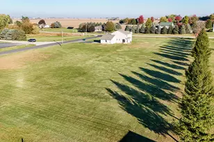 710 Otter Creek Dr, Milledgeville, IL 61051 - Photo 4