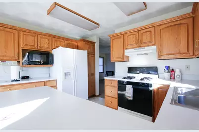 710 Otter Creek Drive, Milledgeville, IL 61051 - Photo 6