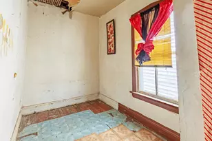 5225 S Wood St, Chicago, IL 60609 - Photo 10