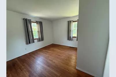 29 N Roslyn Road, Westmont, IL 60559 - Photo 8