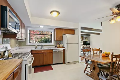 1410 Nottingham Lane, Hoffman Estates, IL 60169 - Photo 12