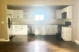 802 S Peoria Ave, Dixon, IL 61021 - Photo 8