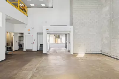 2054 W Grand Avenue, Chicago, IL 60612 - Photo 12