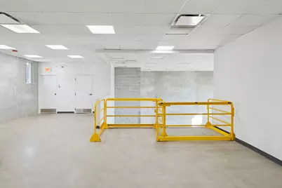 2054 W Grand Avenue, Chicago, IL 60612 - Photo 16