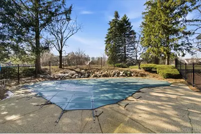 980 Persimmon Court, Saint Charles, IL 60174 - Photo 32