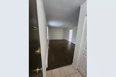 7455 N Ridge Boulevard #C2, Chicago, IL 60645 - Photo 4