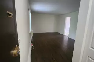 7455 N Ridge Blvd, Chicago, IL 60645 - Photo 4