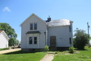 32300 White St, Kirkland, IL 60146 - Photo 1