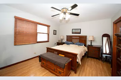 17 N Weston Avenue, Elgin, IL 60123 - Photo 10