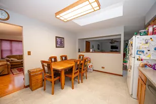 17 N Weston Ave, Elgin, IL 60123 - Photo 12