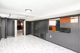 8040 S Clyde Ave, Chicago, IL 60617 - Photo 26