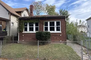 10721 S Prairie Ave, Chicago, IL 60628 - Photo 1