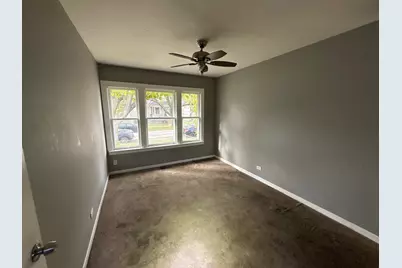 10721 S Prairie Avenue, Chicago, IL 60628 - Photo 6