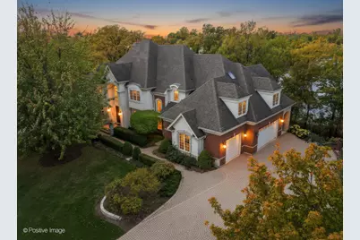 817 Lakeview Lane, Burr Ridge, IL 60527 - Photo 2