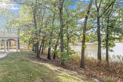 817 Lakeview Lane, Burr Ridge, IL 60527 - Photo 20