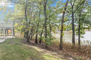 817 Lakeview Ln, Burr Ridge, IL 60527 - Photo 20