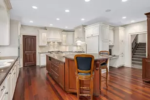 817 Lakeview Ln, Burr Ridge, IL 60527 - Photo 36