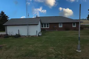 1505 N 2000 East Rd, Watseka, IL 60970 - Photo 6