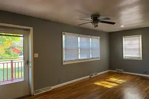 1113 N 13th St, Dekalb, IL 60115 - Photo 6