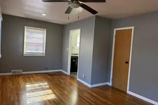 1113 N 13th St, Dekalb, IL 60115 - Photo 8