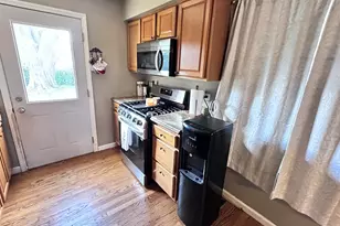 490 S Alfred Ave, Elgin, IL 60123 - Photo 12