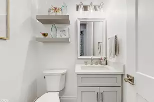 305 Briarwood Ln, Lincolnshire, IL 60069 - Photo 22