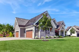 305 Briarwood Ln, Lincolnshire, IL 60069 - Photo 2