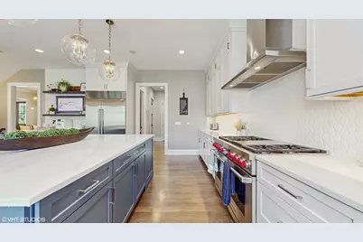 305 Briarwood Lane, Lincolnshire, IL 60069 - Photo 12