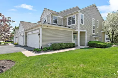 2804 White Thorn Circle #2804, Naperville, IL 60564 - Photo 2