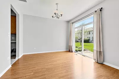 2804 White Thorn Circle #2804, Naperville, IL 60564 - Photo 8