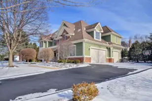 3N943 Walt Whitman Rd, Saint Charles, IL 60175 - Photo 2