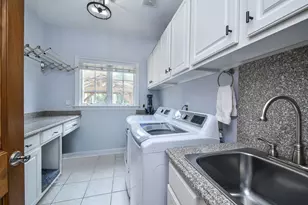 3N943 Walt Whitman Rd, Saint Charles, IL 60175 - Photo 18