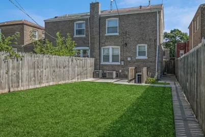 9534 S Avalon Avenue, Chicago, IL 60628 - Photo 14