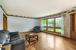 405 Baldwin Ave, Waukegan, IL 60085 - Photo 6