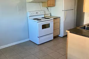 2420 W Berwyn Ave, Chicago, IL 60625 - Photo 8