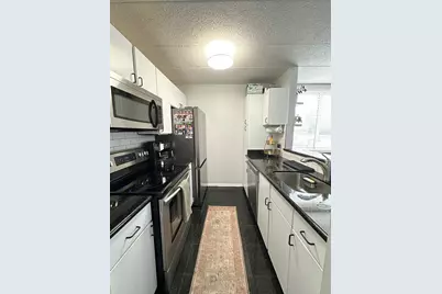 75 Kristin Circle #126, Schaumburg, IL 60195 - Photo 8