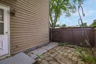 14 Fernwood Dr, Bolingbrook, IL 60440 - Photo 22