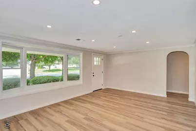 830 W River Street, Bourbonnais, IL 60914 - Photo 2