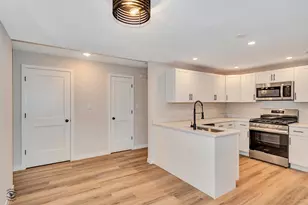 830 W River St, Bourbonnais, IL 60914 - Photo 6